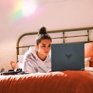 Portátil HP Victus Gaming 15.6" 15-fb2016np Preto